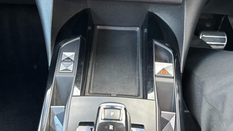 DS 3 Crossback 100kW E-TENSE Performance Line 50kWh 5dr Auto Electric 